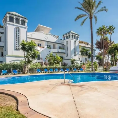 Gorgeous Beachfront With Stunning Sea Views & Garden