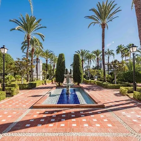 Apartment Gorgeous Beachfront With Stunning Sea Views & Garden *